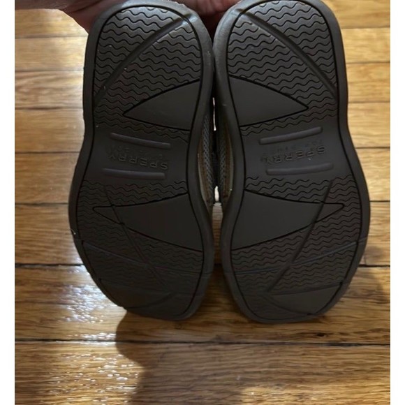 Todder Sperrys Size 12 - Picture 4 of 4
